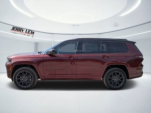 New 2026 Jeep Grand Cherokee L Summit w/ Obsidian Package AWD/4WD image 6