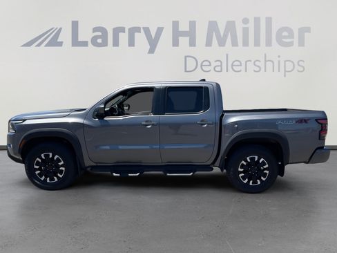 Used 2023 Nissan Frontier PRO-4X w/ Pro Convenience Package AWD/4WD image 2