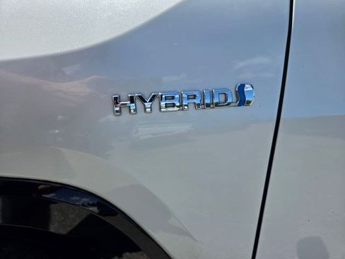 Used 2020 Toyota RAV4 XSE AWD/4WD image 22