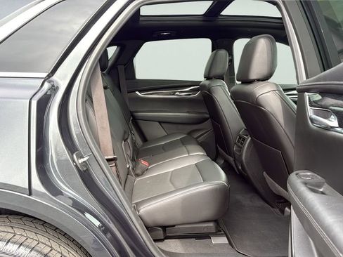 Used 2021 Cadillac XT5 Premium Luxury AWD/4WD image 37
