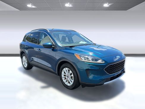 Used 2020 Ford Escape SE FWD image 7