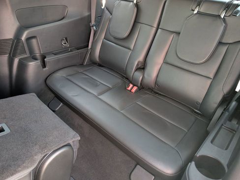 Used 2023 Ford Explorer Limited AWD/4WD image 11