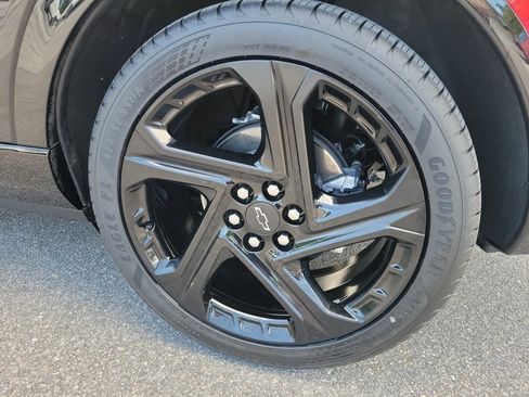 Used 2024 Chevrolet Equinox EV RS FWD image 27