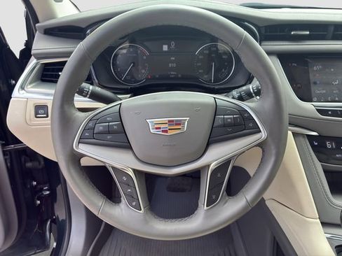 Used 2024 Cadillac XT5 Premium Luxury AWD/4WD image 18