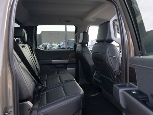 New 2026 Ford F250 Lariat w/ Lariat Premium Package image 20