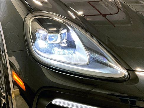 Certified 2023 Porsche Cayenne image 30