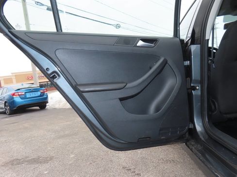 Used 2014 Volkswagen Jetta Sedan image 32