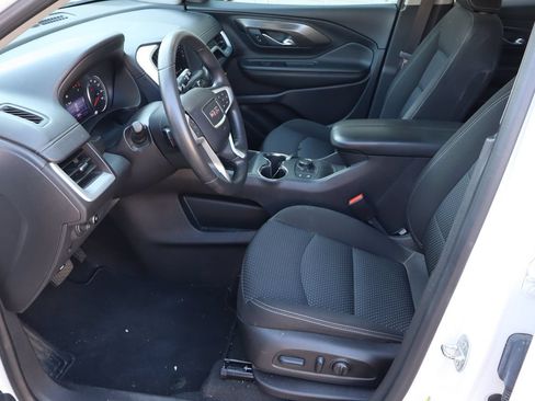 Used 2022 GMC Terrain SLE w/ Driver Convenience Package FWD image 15
