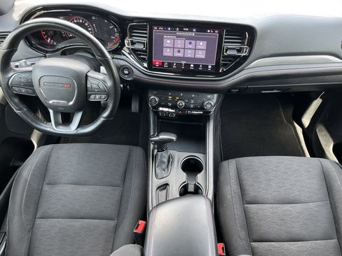 Used 2023 Dodge Durango GT image 3