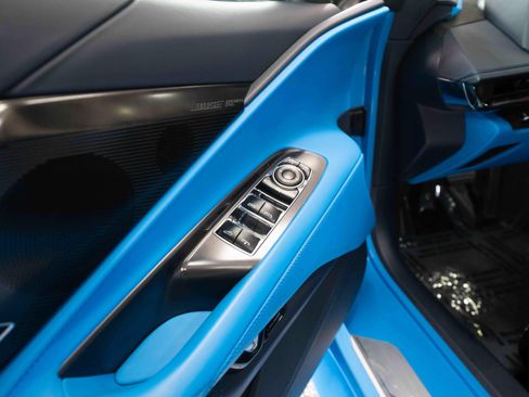 Used 2023 Chevrolet Corvette Stingray Premium Conv w/ Z51 Performance Package RWD image 10