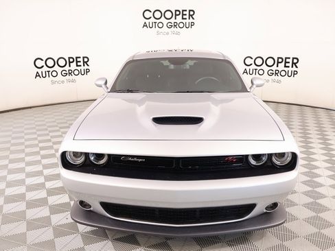Used 2023 Dodge Challenger R/T w/ Plus Package image 9