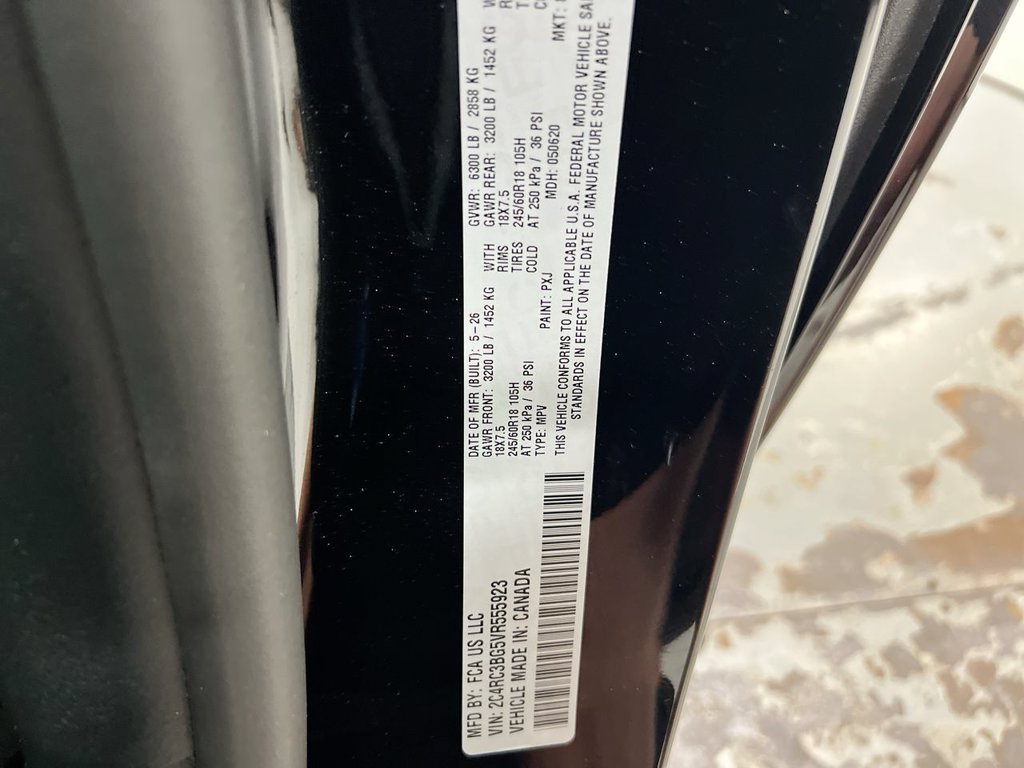 New 2027 Chrysler Pacifica Select w/ Family Tech Group AWD/4WD image 29