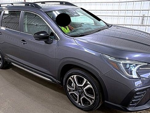 Used 2024 Subaru Ascent Limited w/ Technology Package AWD/4WD image 5