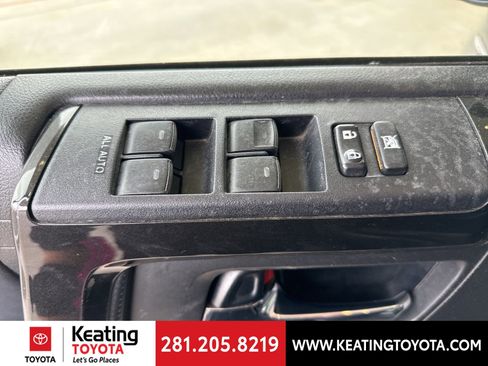 Used 2018 Toyota 4Runner TRD Off-Road Premium image 10