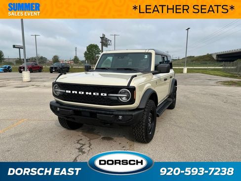 Certified 2026 Ford Bronco Outer Banks AWD/4WD image 1
