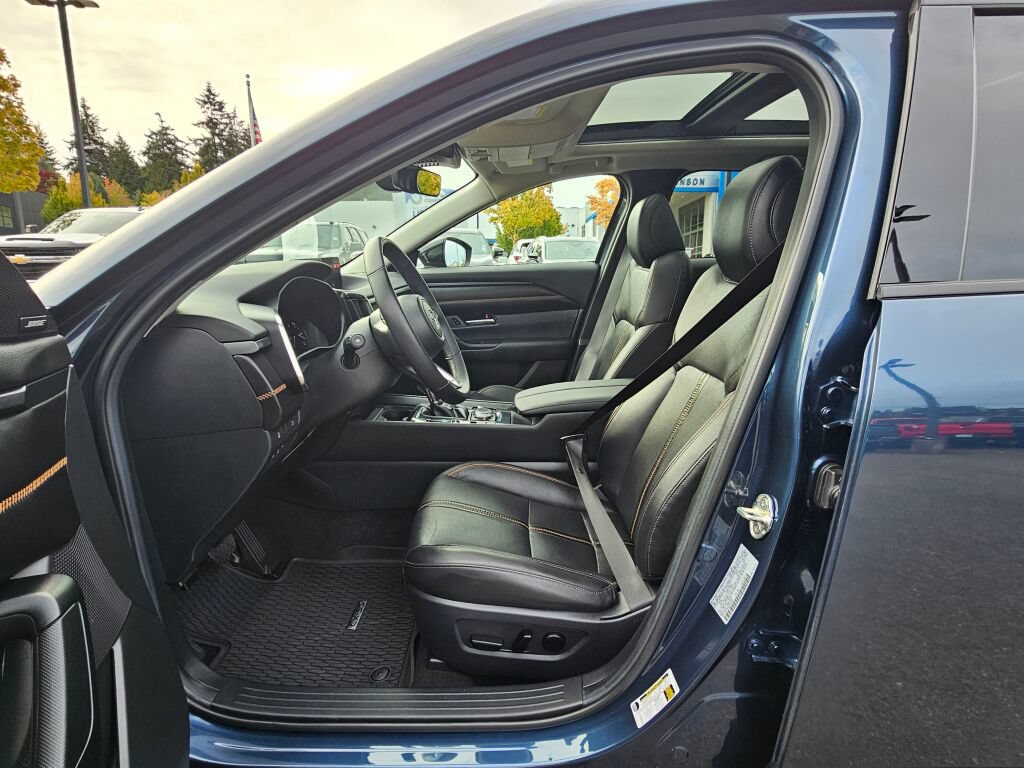 Certified 2025 MAZDA CX-50 AWD 2.5 S w/ Cargo Package image 24