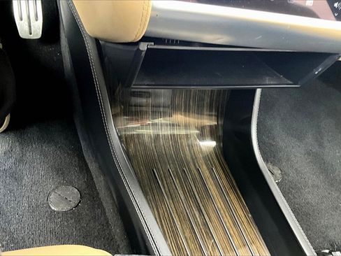 Used 2015 Tesla Model S P85D image 29