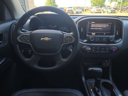 Used 2020 Chevrolet Colorado Z71 AWD/4WD image 18