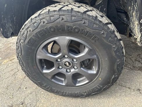 Used 2016 Toyota Tacoma SR5 image 6