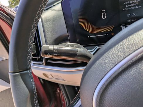 Certified 2025 Kia Sorento S AWD/4WD image 33