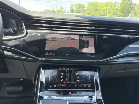 Used 2021 Audi Q7 3.0T Prestige w/ Prestige Package AWD/4WD image 28
