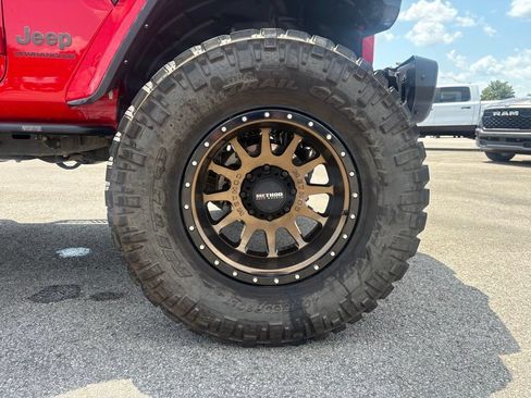 Used 2023 Jeep Wrangler Unlimited Rubicon 392 w/ Trailer Tow Package AWD/4WD image 32