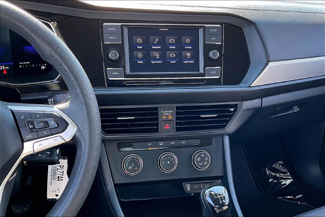 Used 2023 Volkswagen Jetta S FWD image 9