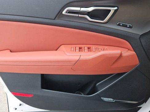 New 2026 Kia Sportage SX FWD image 32
