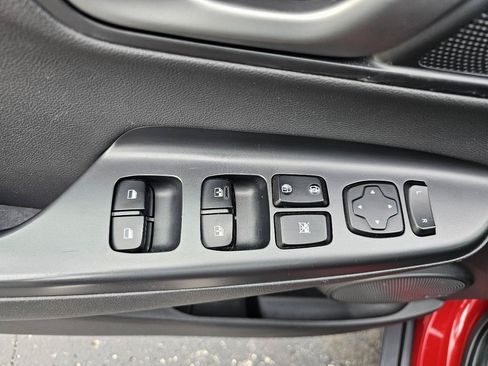 Used 2019 Hyundai Kona Ultimate FWD image 5