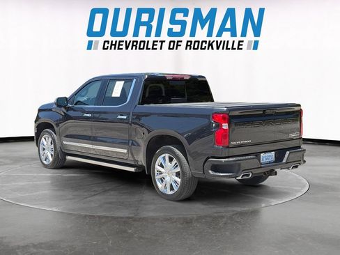 Used 2024 Chevrolet Silverado 1500 High Country w/ High Country Premium Package AWD/4WD image 4