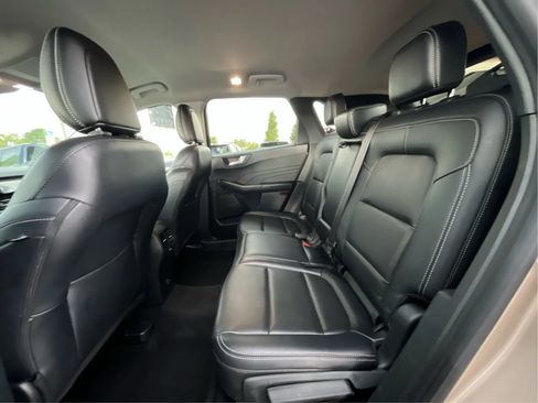 Used 2021 Ford Escape SEL AWD/4WD image 12