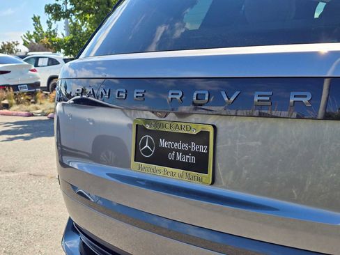 Used 2024 Land Rover Range Rover SE AWD/4WD image 13
