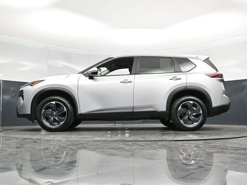 Used 2025 Nissan Rogue SV AWD/4WD image 55