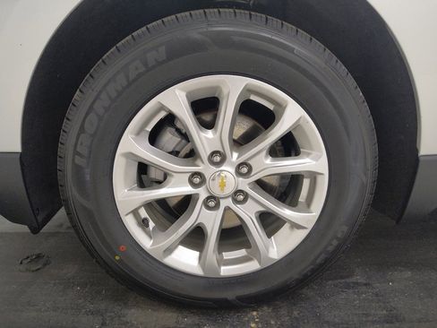 Used 2021 Chevrolet Equinox LT AWD/4WD image 31