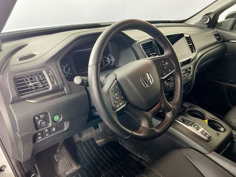 Certified 2023 Honda Passport TrailSport image 12