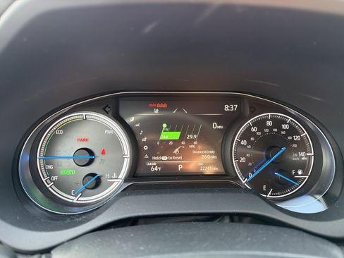 Used 2024 Toyota Venza Nightshade image 15