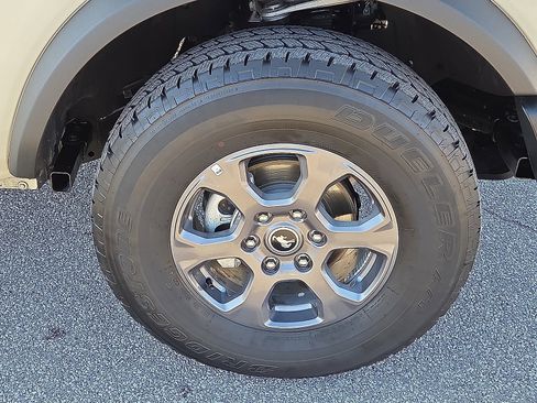 Certified 2025 Ford Bronco Big Bend image 7