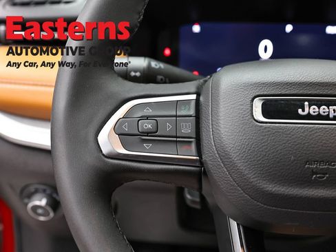 Used 2025 Jeep Compass Limited w/ Elite Group AWD/4WD image 15