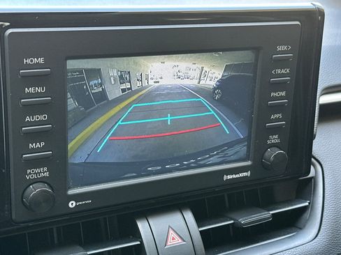 Used 2022 Toyota RAV4 XLE w/ Convenience Package FWD image 20