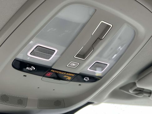 New 2026 Volvo XC90 B6 Ultra image 28