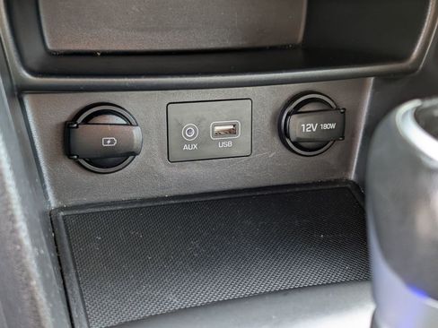 Used 2019 Hyundai Kona Limited image 27