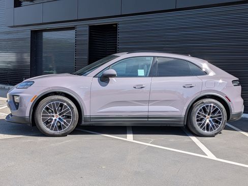 New 2026 Porsche Macan Electric image 2