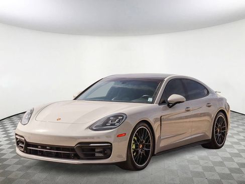 Used 2023 Porsche Panamera AWD/4WD image 3