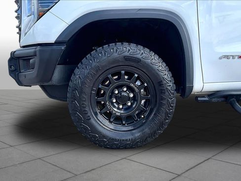 Used 2024 GMC Sierra 1500 AT4X w/ AT4X AEV Edition AWD/4WD image 21