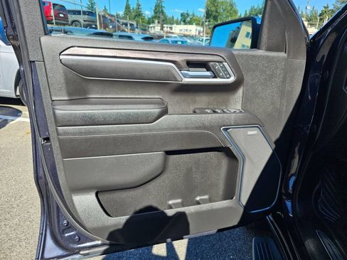 Used 2022 Chevrolet Silverado 1500 LTZ AWD/4WD image 21