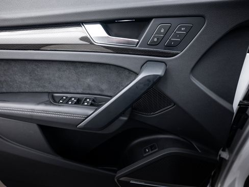 Certified 2025 Audi SQ5 Premium Plus w/ Premium Plus Package image 15