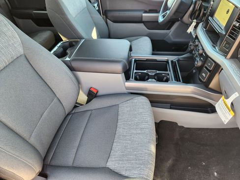 New 2026 Ford F250 XLT w/ FX4 Off-Road Package image 14