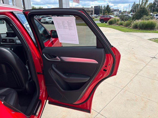 Used 2018 Audi Q3 2.0T Premium Plus w/ Premium Plus Package AWD/4WD image 33