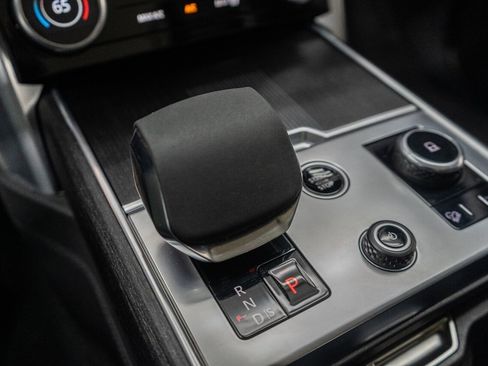 Used 2022 Land Rover Range Rover Long Wheelbase First Edition image 71