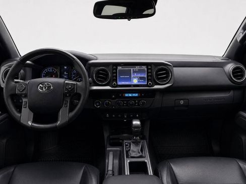 Used 2023 Toyota Tacoma TRD Sport w/ TRD Premium Sport Package AWD/4WD image 25